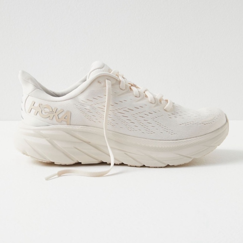 NEW Hoka Clifton 8 Women Eggnog / Shifting Sand